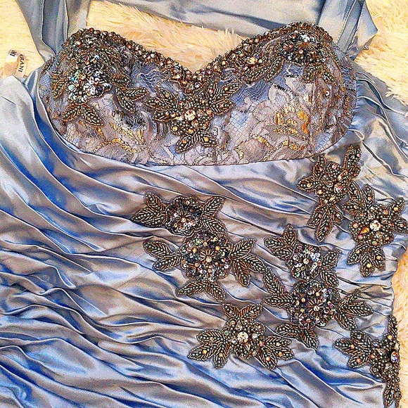 Terani Designer dress - Picture 2 of 4